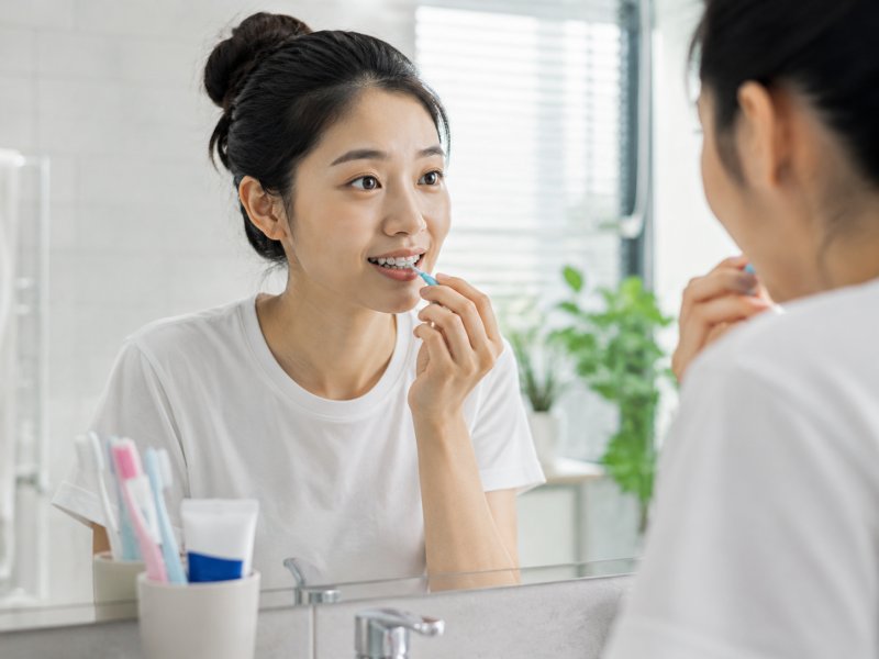 正畸期间牙周炎复发怎么办?日常护理要注意什么?