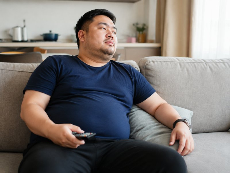 体重偏大的男性坐软沙发会不会更容易伤精子