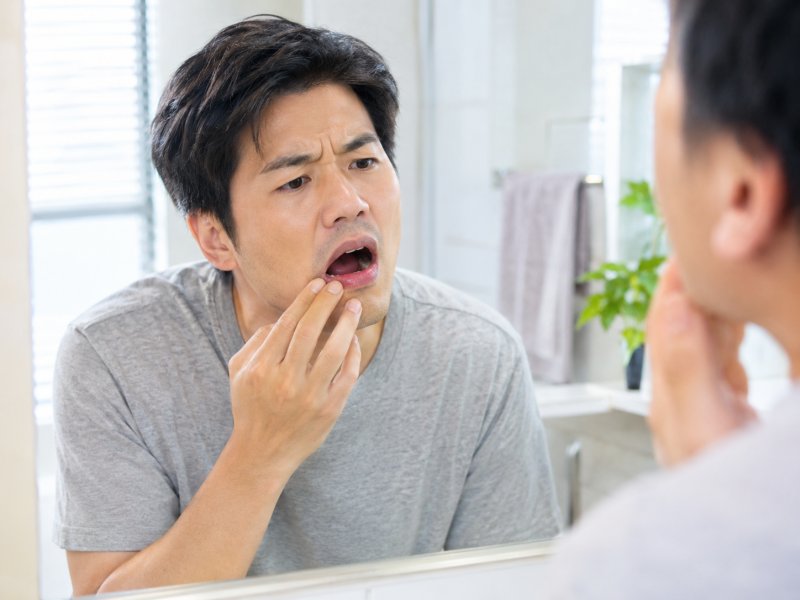 口腔癌早期到底会不会有疼痛感?出现哪些信号要马上去医院检查