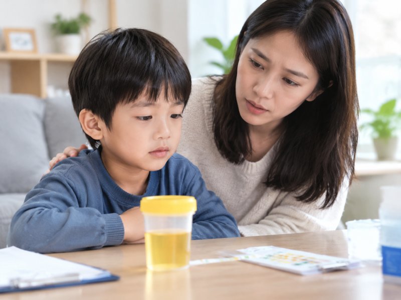 孩子隐匿性肾炎早期有什么症状？没症状的尿检异常要不要重视？