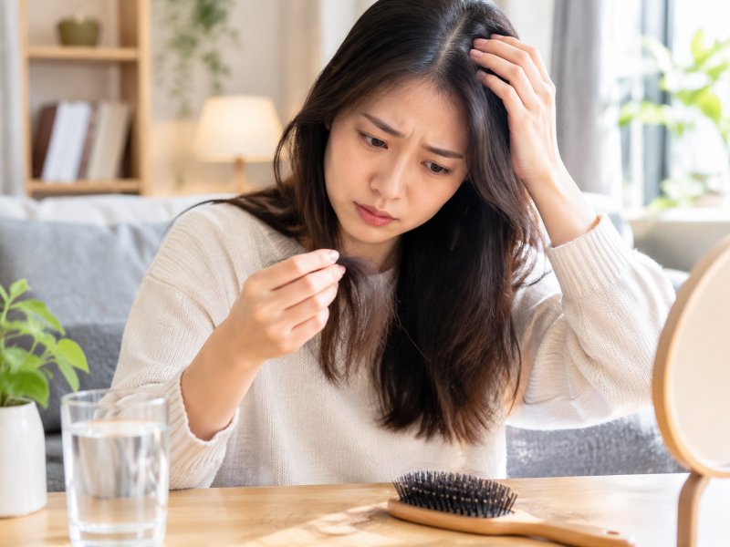 压力大肾虚会不会让头发掉得更多?日常护理能改善脱发吗?