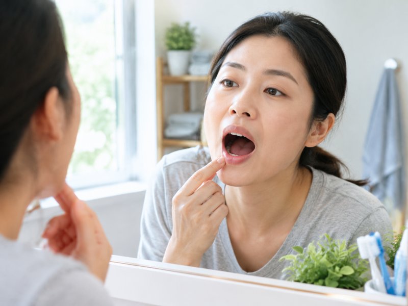 早期口腔癌一般怎么发现，有哪些自己在家就能做的检查方法？