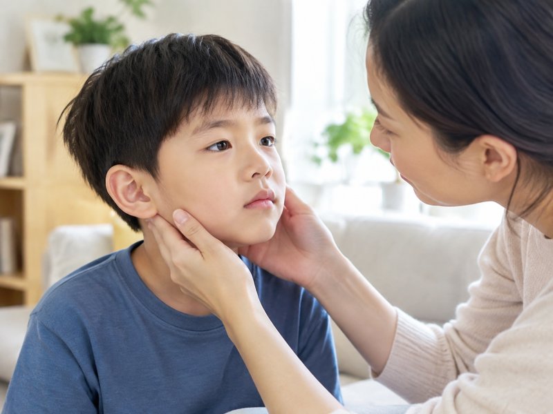 家里孩子脸型有点方,会不会越长大越明显?要不要趁早去检查一下?