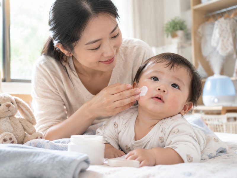 换季时宝宝湿疹容易加重，日常预防该怎么做才有效