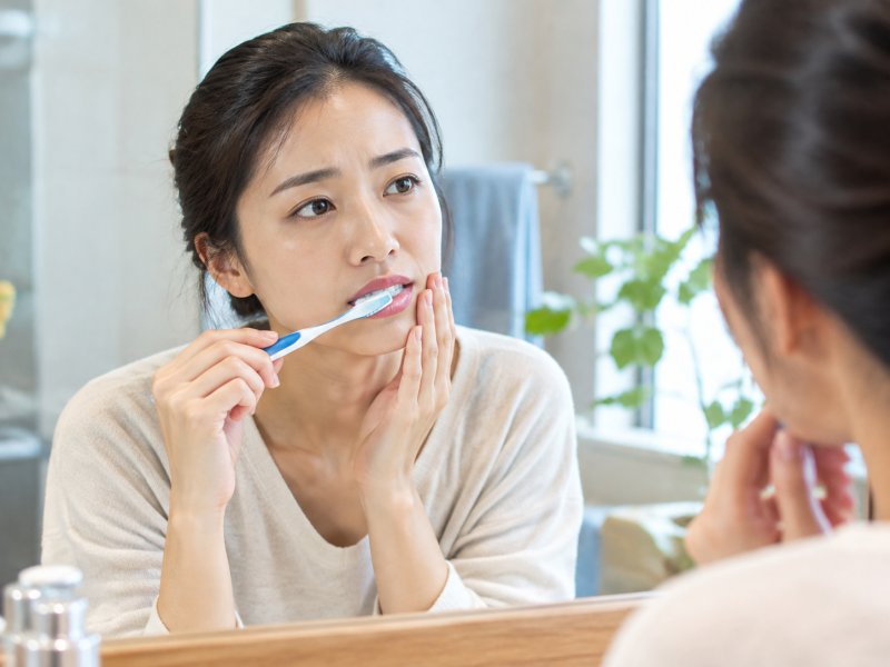 为什么每天刷牙还是会得牙周炎?这5个习惯你中招了吗?